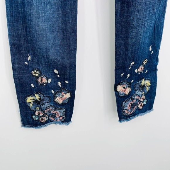 Laurie Felt Classic Stilletto with Floral Emroidery Step Hem - Picture 8 of 15